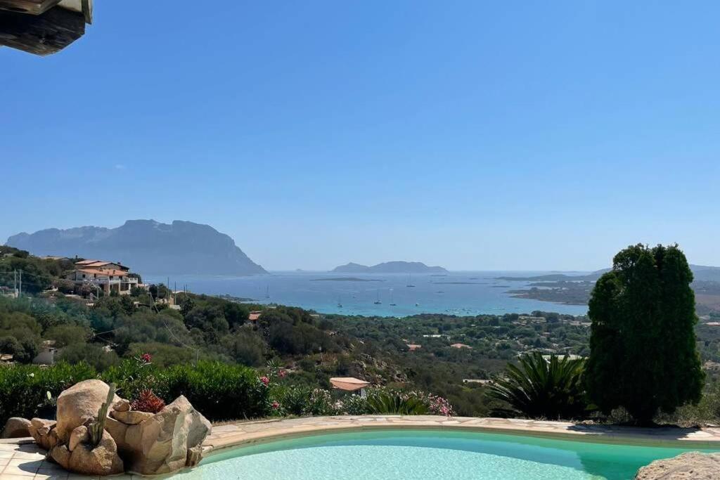 Villa And Pool Tavolara View Porto Istana Kültér fotó